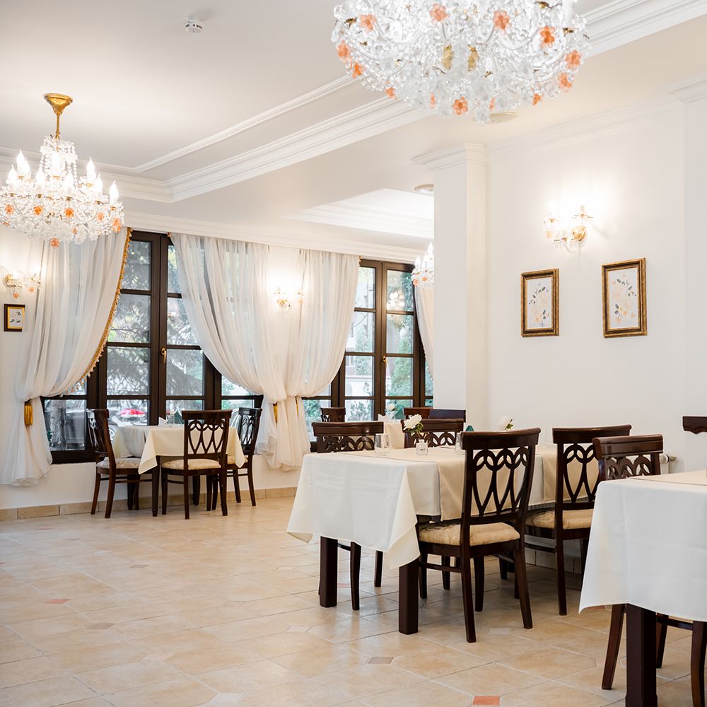 Hotel Royal Plaza | Royal Ballroom Timisoara | Cazare in Timisoara | Oferta cazare in Timisoara | Restaurant in Timisoara | Organizare evenimente Timisoara | Hotel in Timisoara | Timisoara